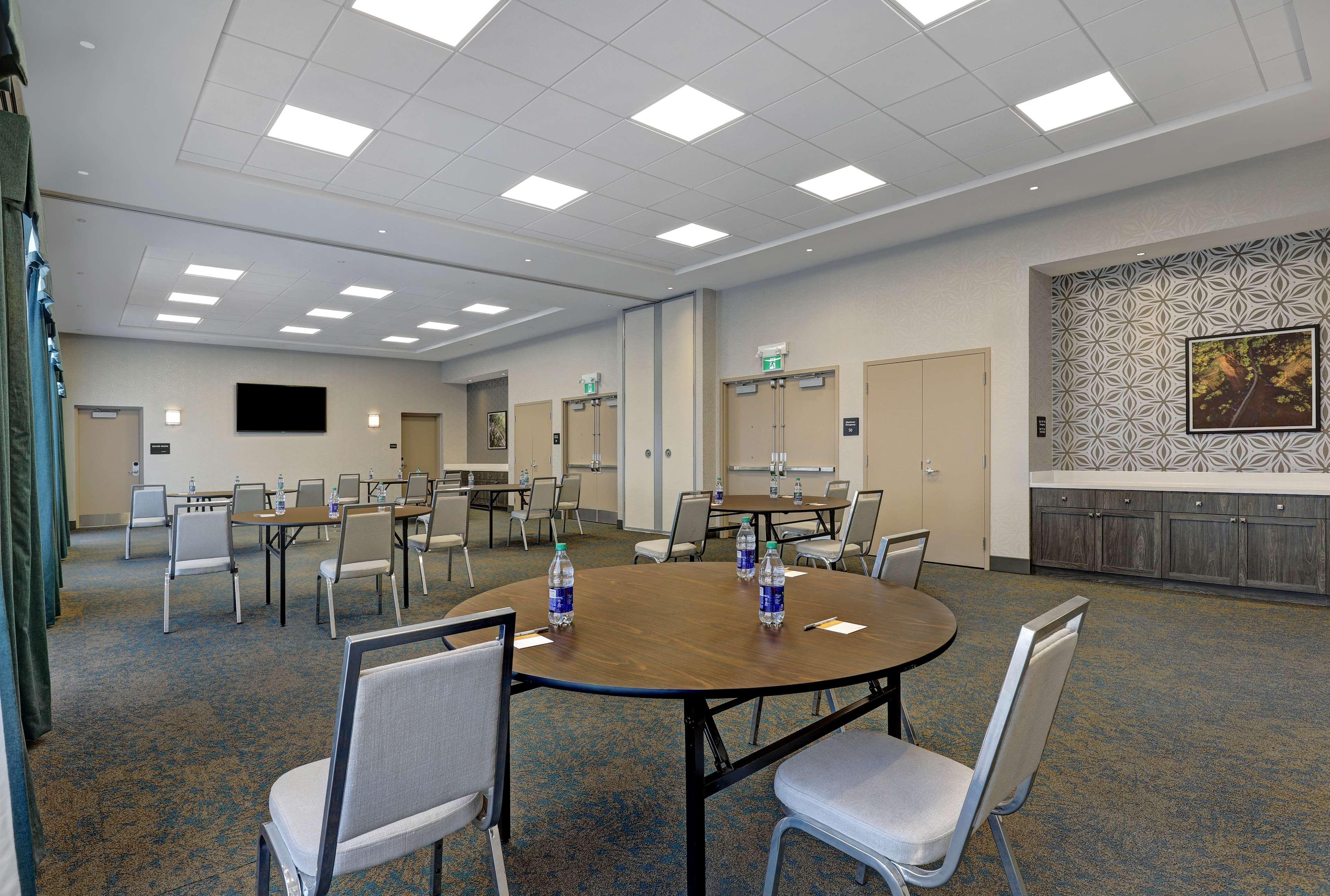 Hampton Inn & Suites Бельвиль Экстерьер фото