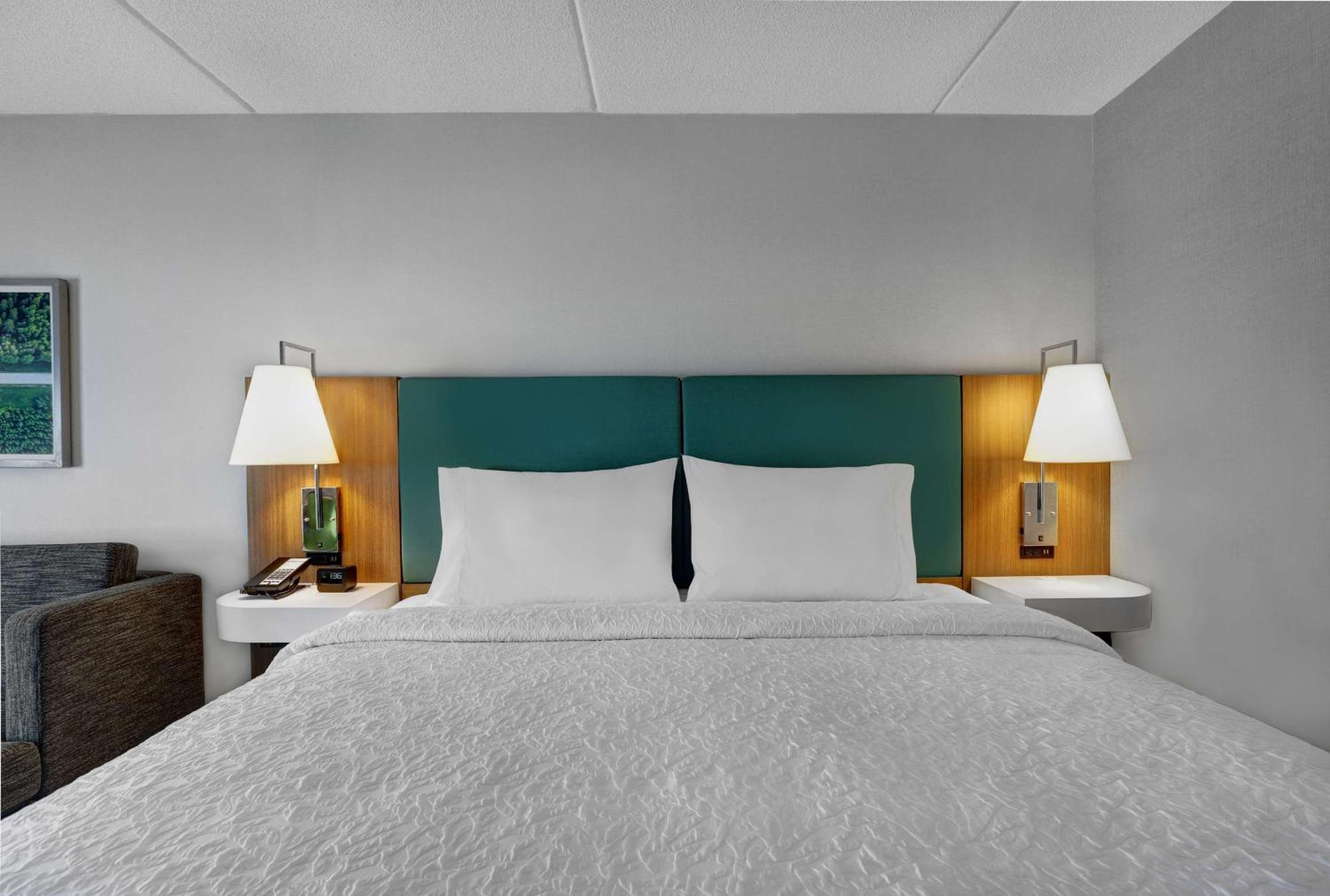 Hampton Inn & Suites Бельвиль Экстерьер фото