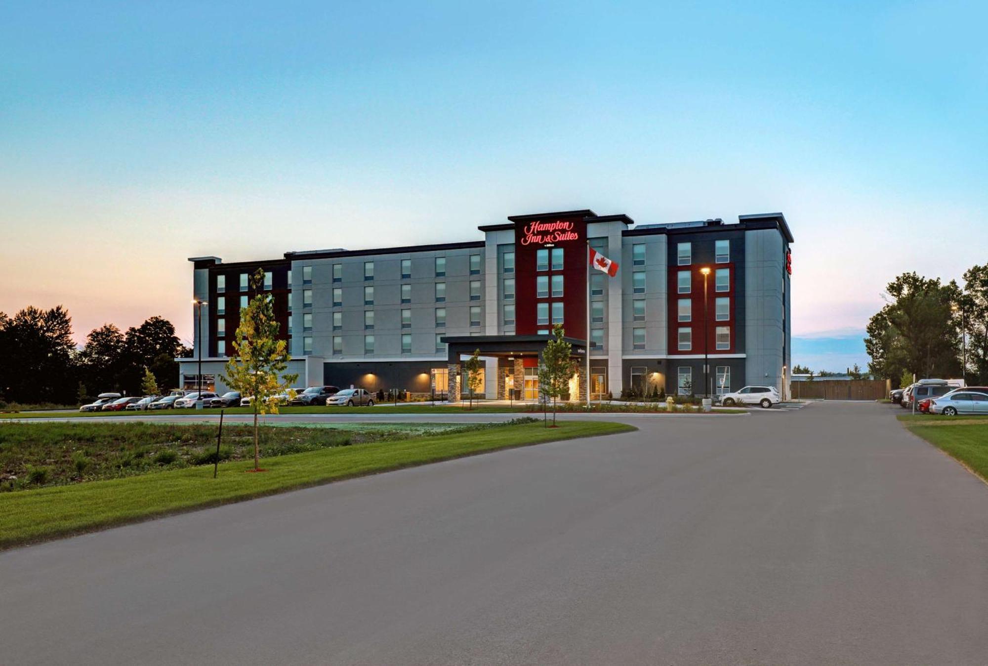 Hampton Inn & Suites Бельвиль Экстерьер фото